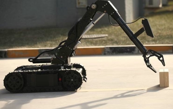 腕を搭載する保証および防衛EOD擁護者のロボット